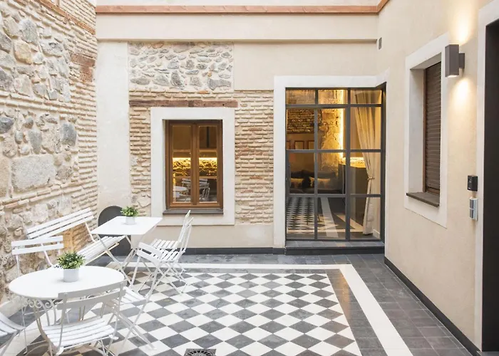 Apartamentos Virgen Blanca